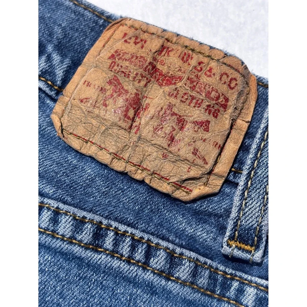 Levis VINTAGE 550 Classic‎ Relaxed Boot Cut Jeans Med Wash Blue Denim Womens 10M